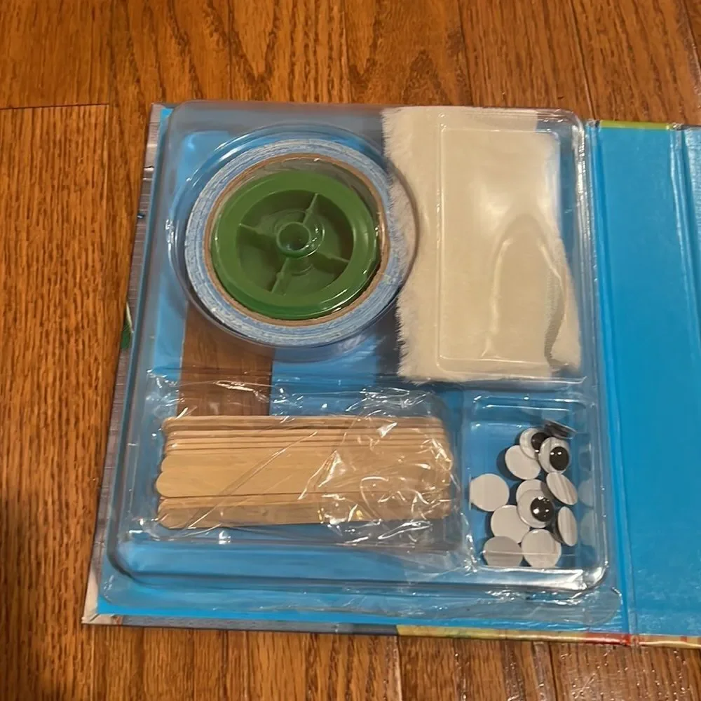 Green & Groovy Crafts Boy Made Handmade Toys & Stuff for Boys. NWOT.